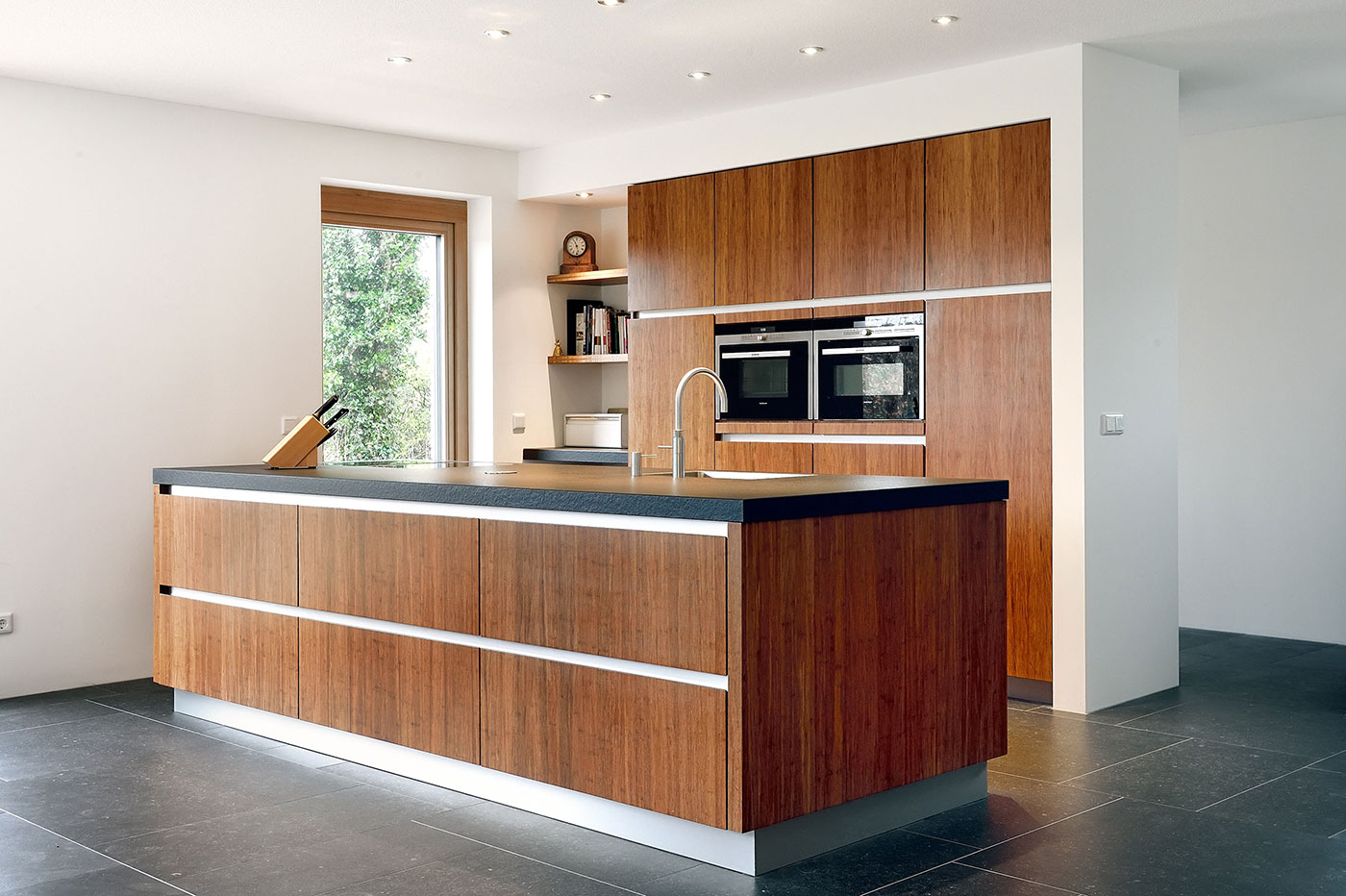 Küche mit Bambusplatten — vielseitig einsetzbar